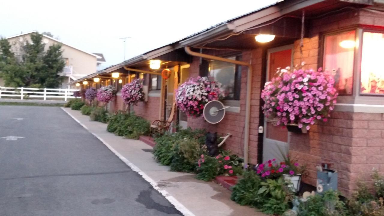Swiss Mountain Motel Thayne Екстер'єр фото